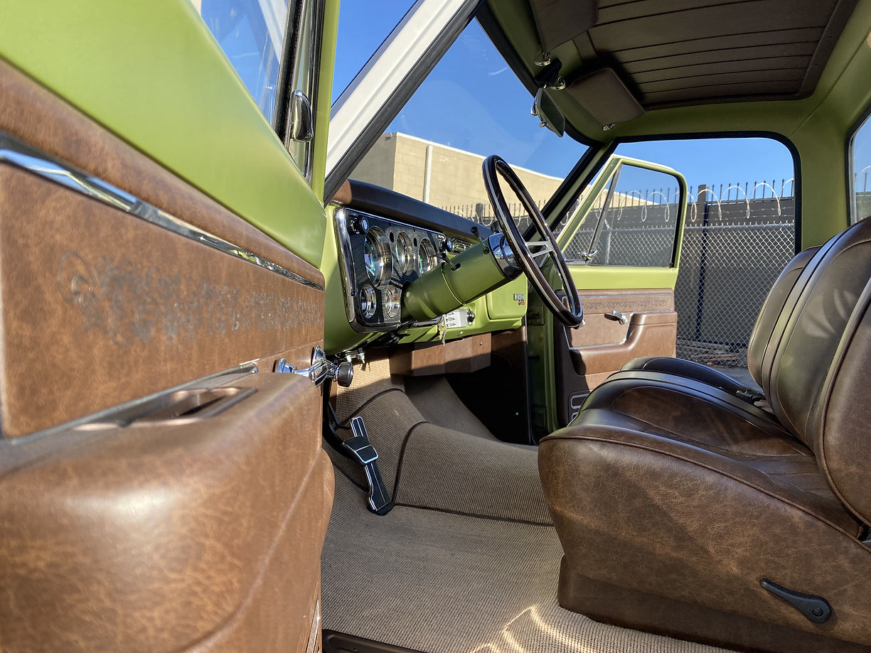 DJ Designs | Custom Automotive Interiors & Upholstery