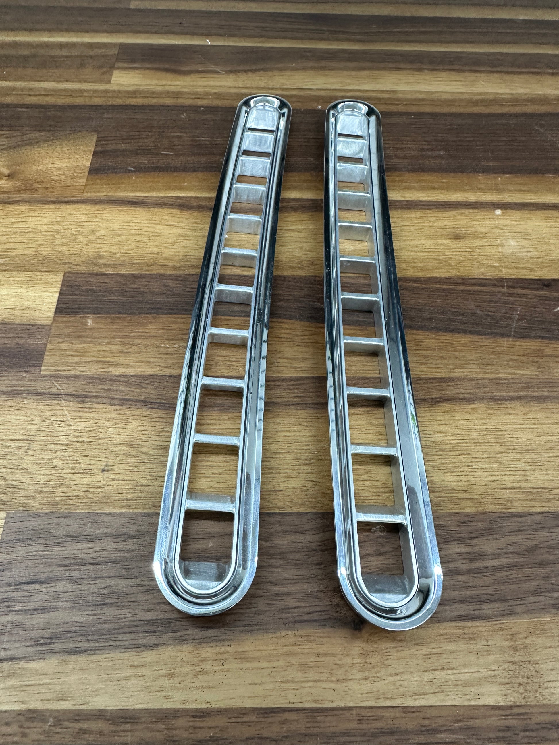 Universal Defrost Vents